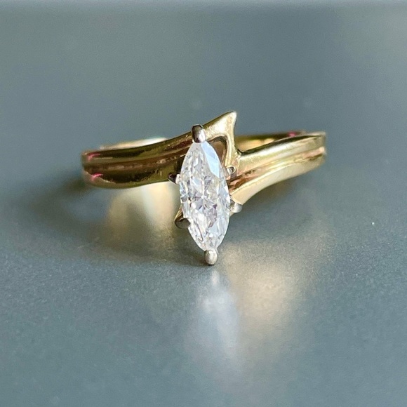 Jewelry - Estate Genuine Diamond Marquise Cut 10k Gold Double Band Ring Circa 1970